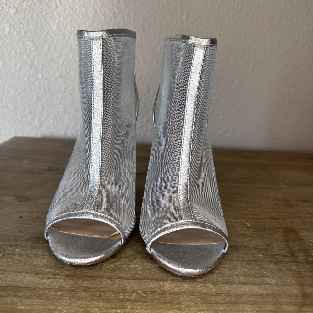 Charles David Suede Silver Mesh Peep Toe Heels Party Glam Party Size 7.5